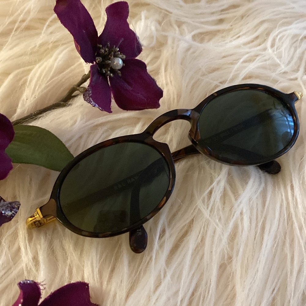 Vintage RAY BAN B & L sunglasses - Picture 14 of 16